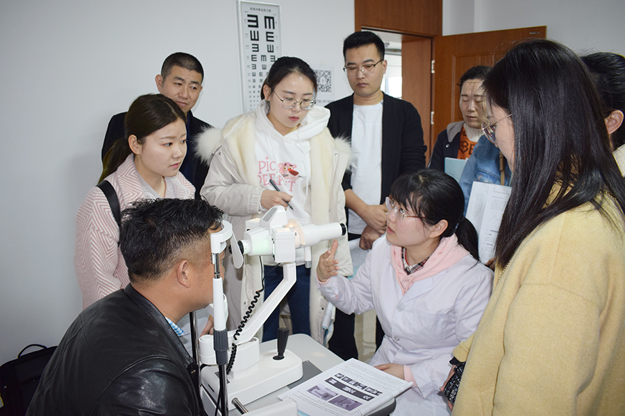 金狮贵宾会·宾至如归-尊贵显赫