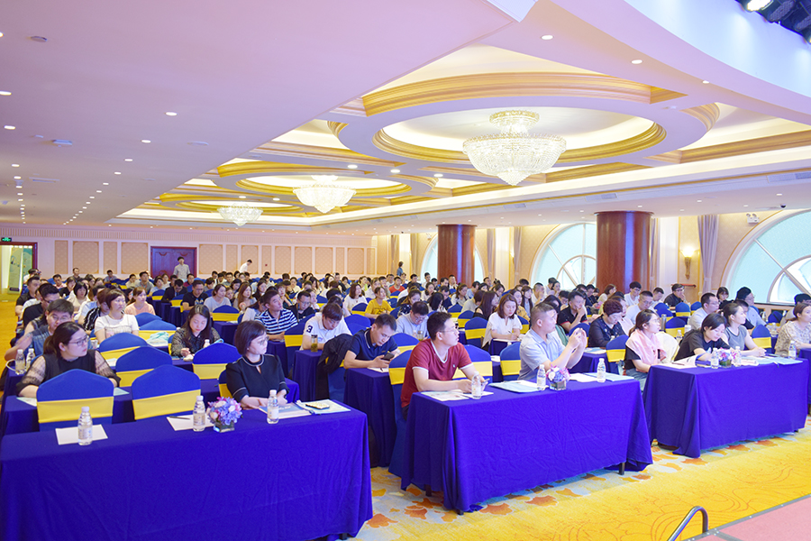 金狮贵宾会·宾至如归-尊贵显赫