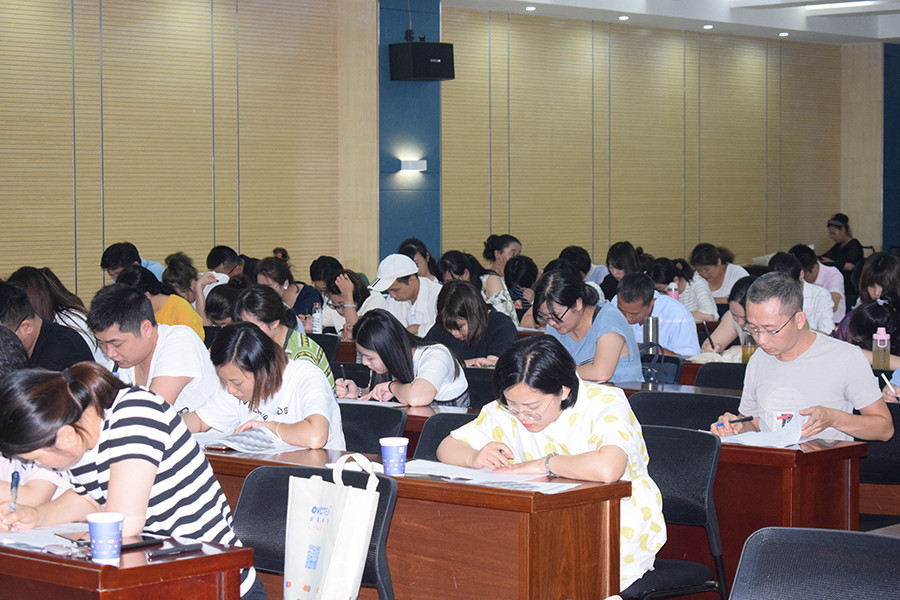 金狮贵宾会·宾至如归-尊贵显赫