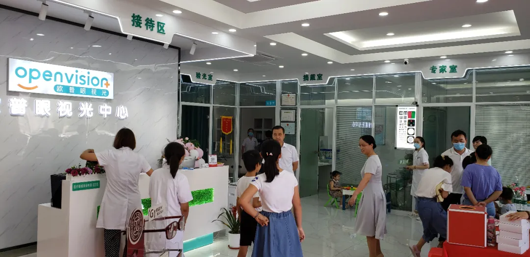 金狮贵宾会·宾至如归-尊贵显赫