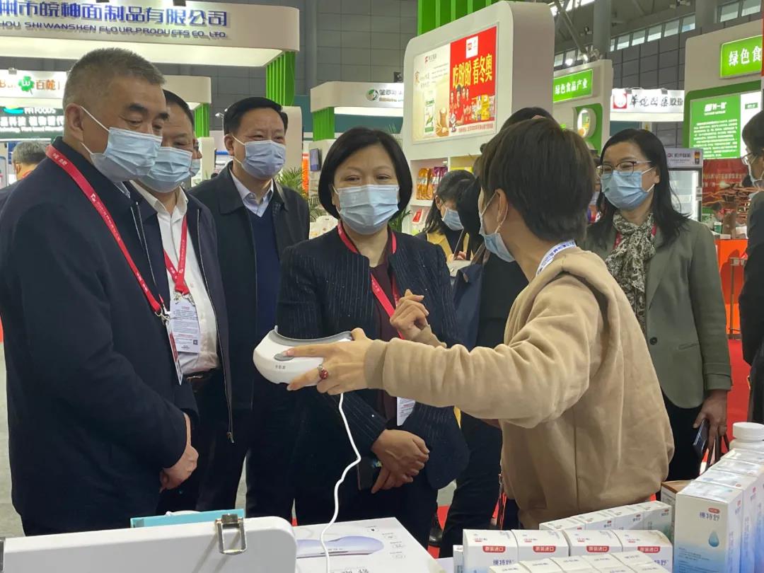 金狮贵宾会·宾至如归-尊贵显赫