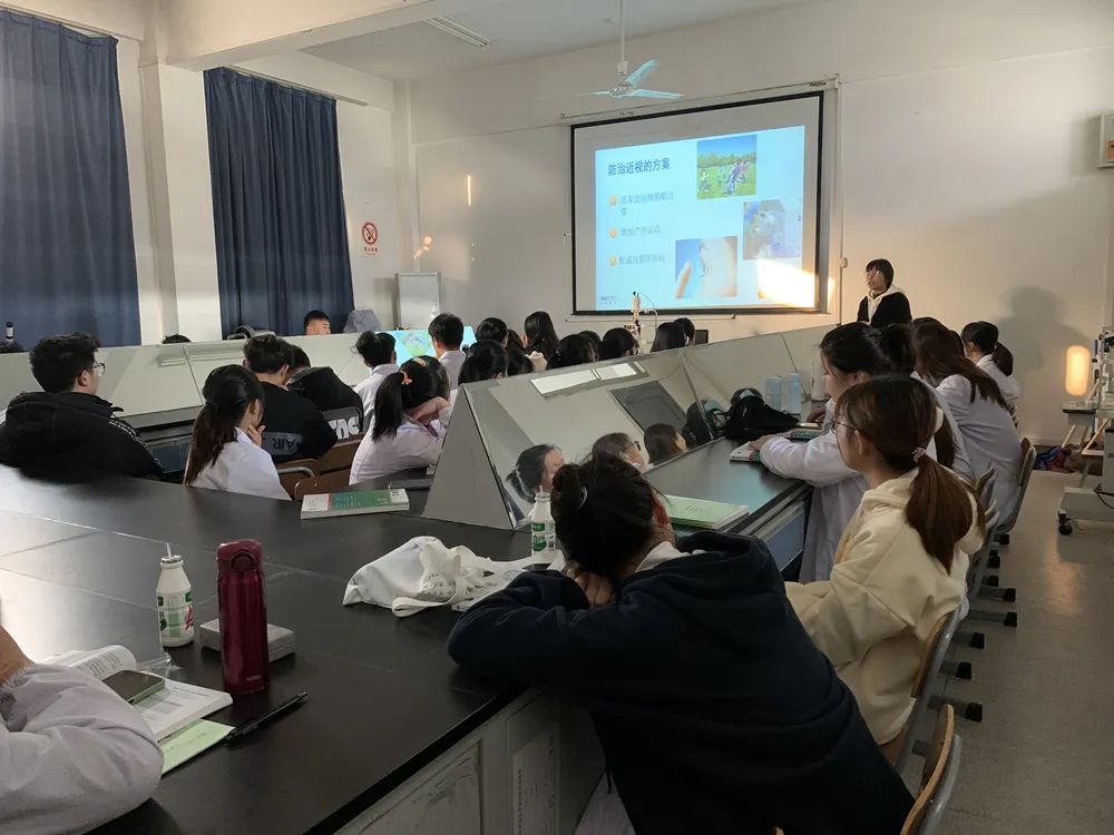 金狮贵宾会·宾至如归-尊贵显赫