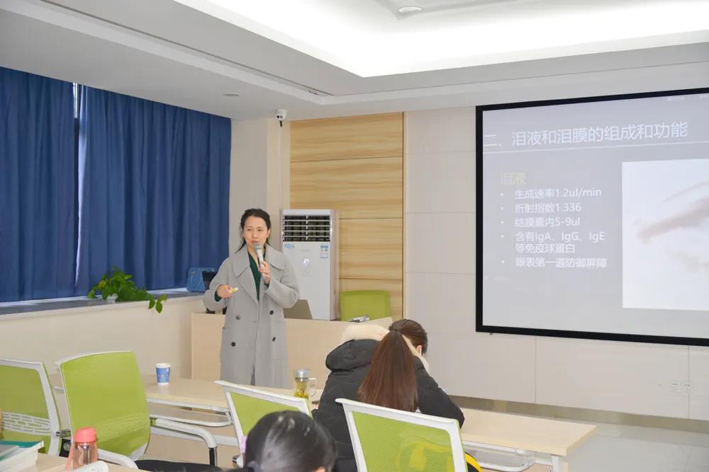 金狮贵宾会·宾至如归-尊贵显赫