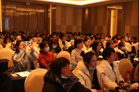 金狮贵宾会·宾至如归-尊贵显赫