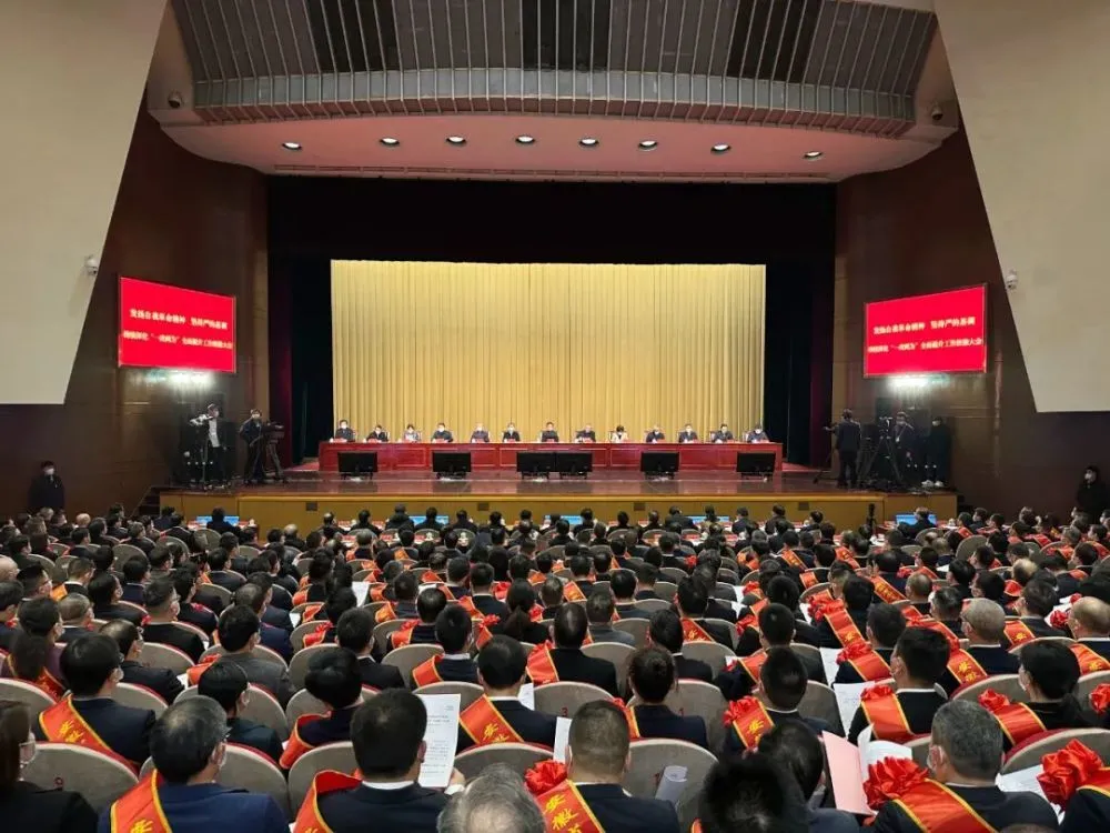 金狮贵宾会·宾至如归-尊贵显赫