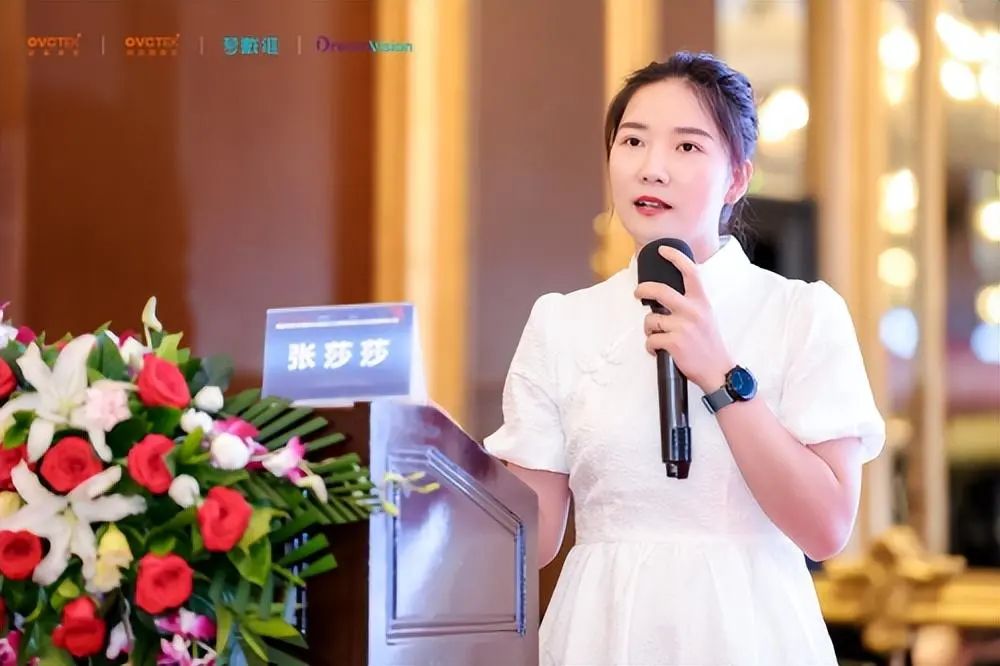 金狮贵宾会·宾至如归-尊贵显赫