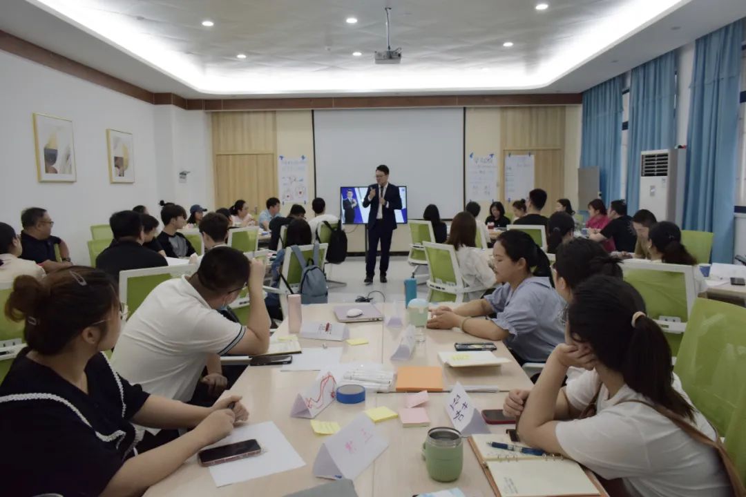 金狮贵宾会·宾至如归-尊贵显赫