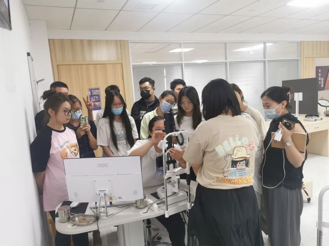 金狮贵宾会·宾至如归-尊贵显赫