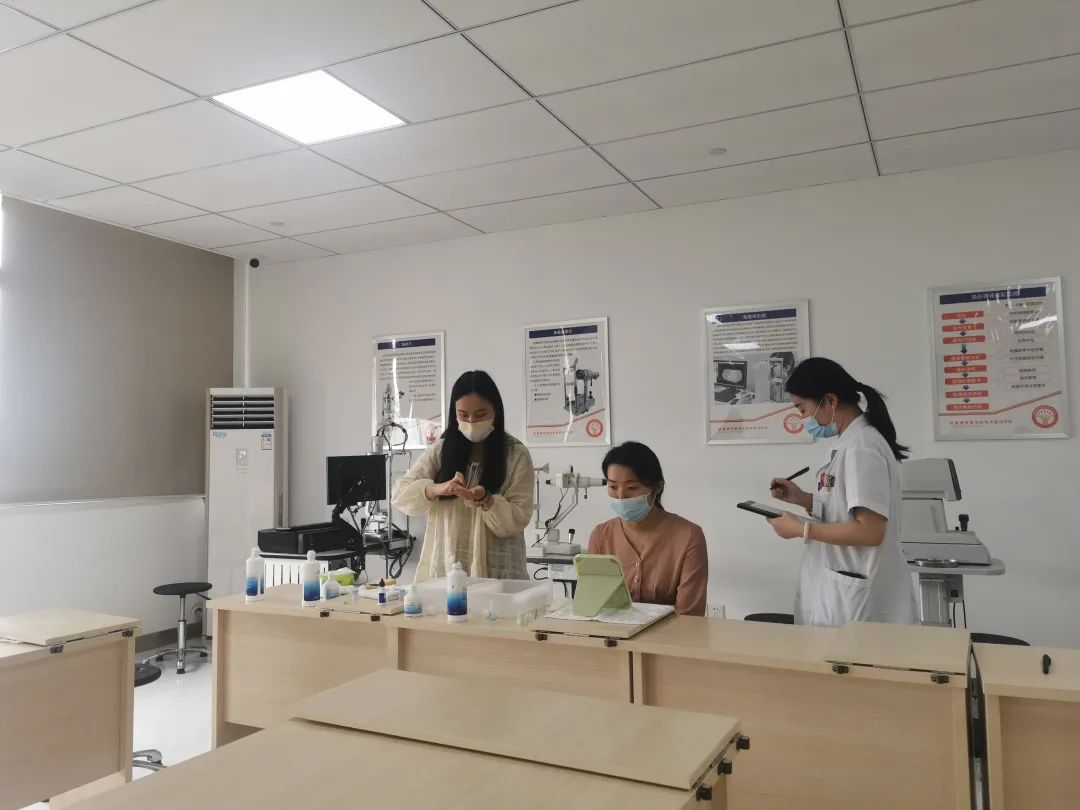 金狮贵宾会·宾至如归-尊贵显赫