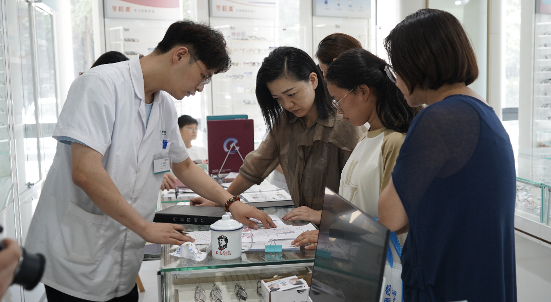 金狮贵宾会·宾至如归-尊贵显赫