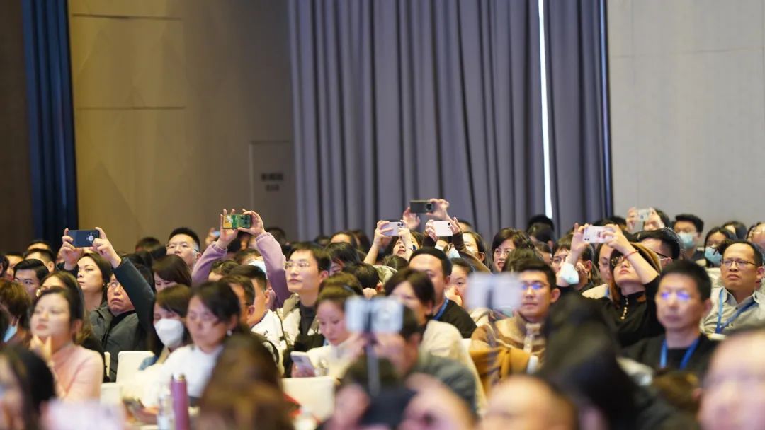 金狮贵宾会·宾至如归-尊贵显赫