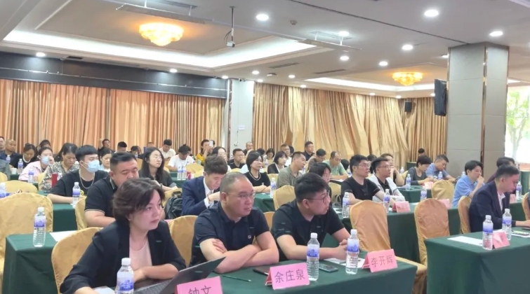 金狮贵宾会·宾至如归-尊贵显赫