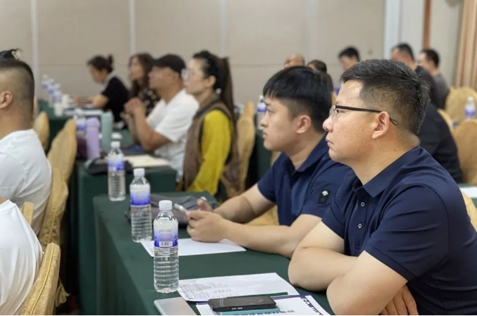 金狮贵宾会·宾至如归-尊贵显赫