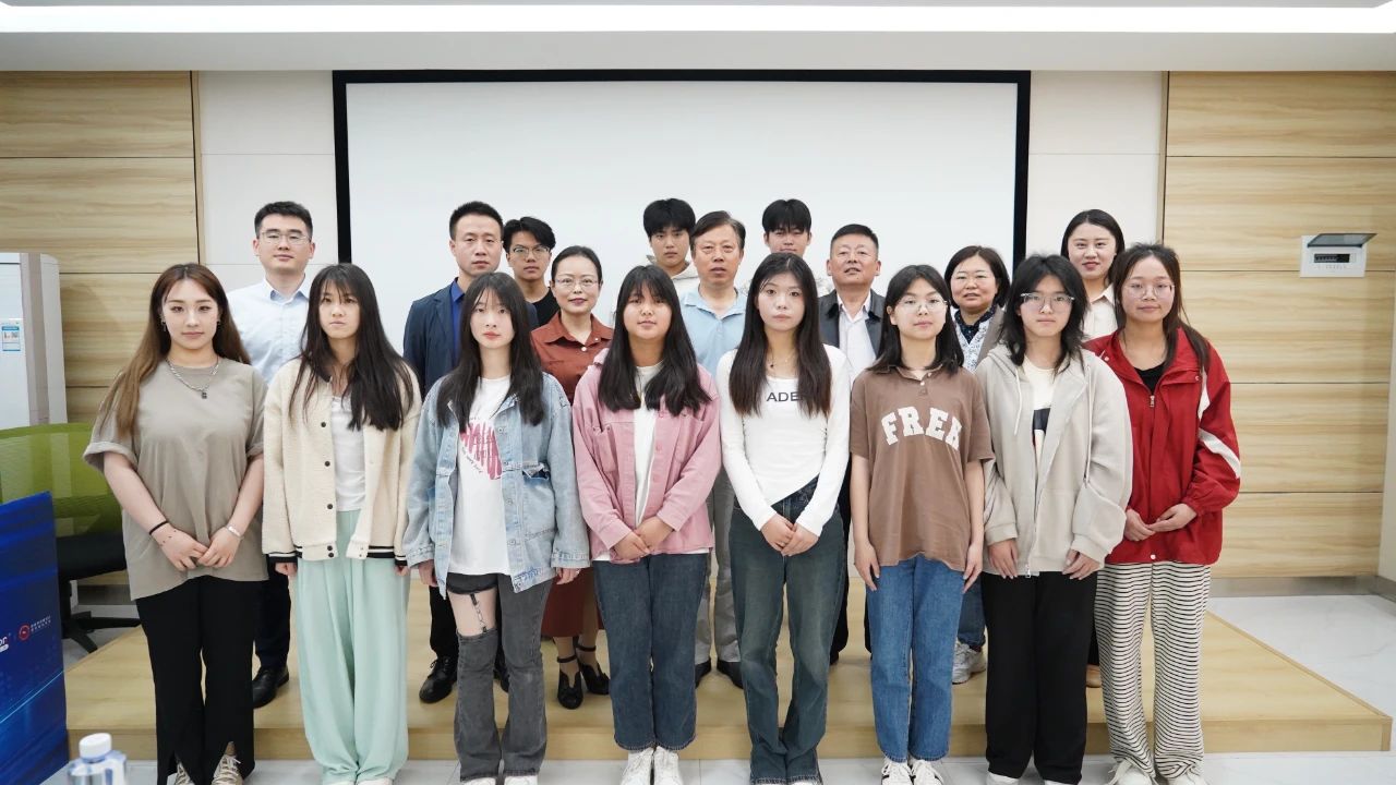 金狮贵宾会·宾至如归-尊贵显赫