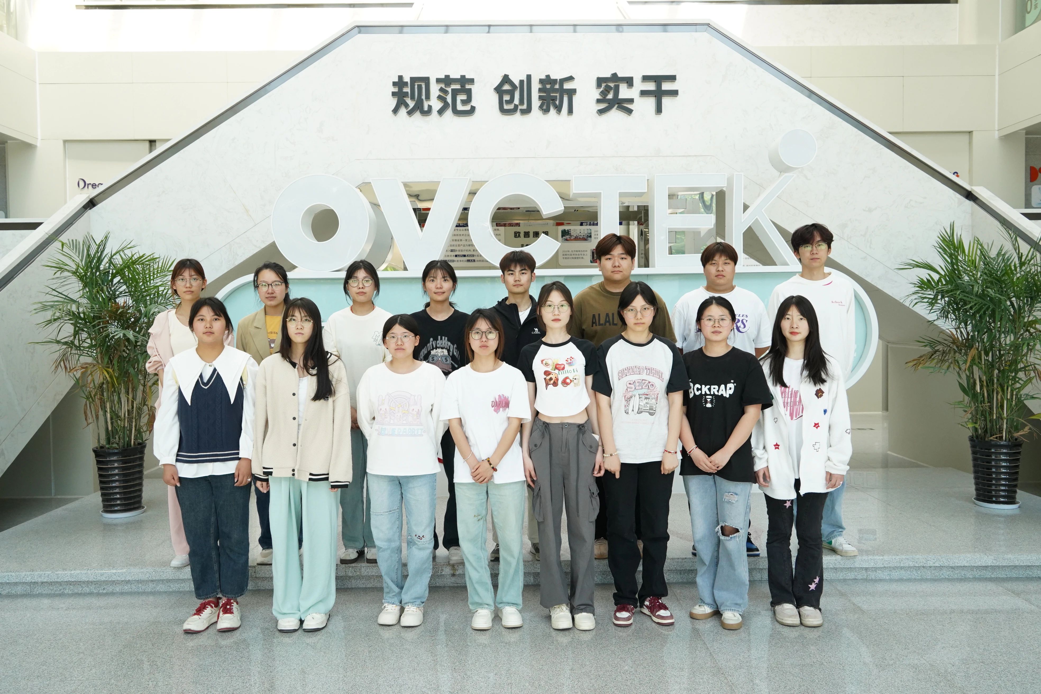 金狮贵宾会·宾至如归-尊贵显赫